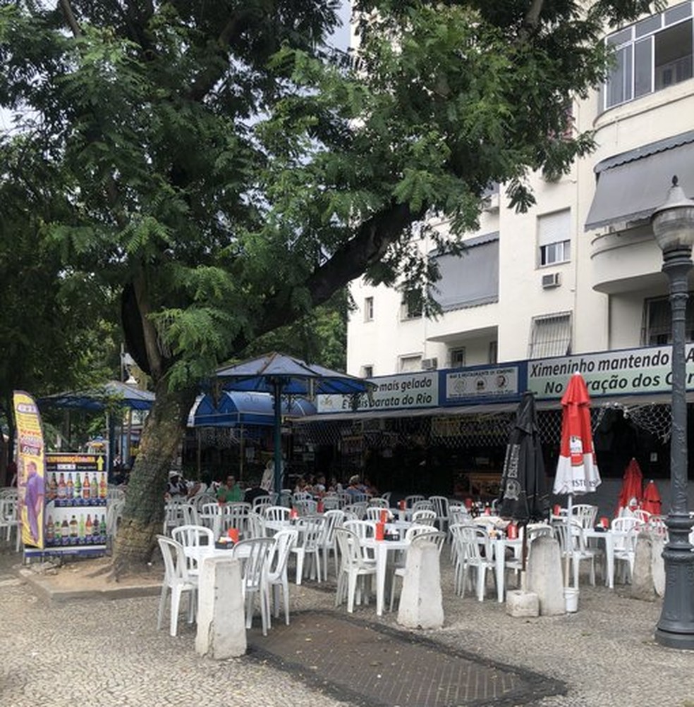 O restaurante da rede "Os Ximenes" trocou todo o mobiliário de madeira pelo de plástico — Foto: Divulgação/Grupo Os Ximenes