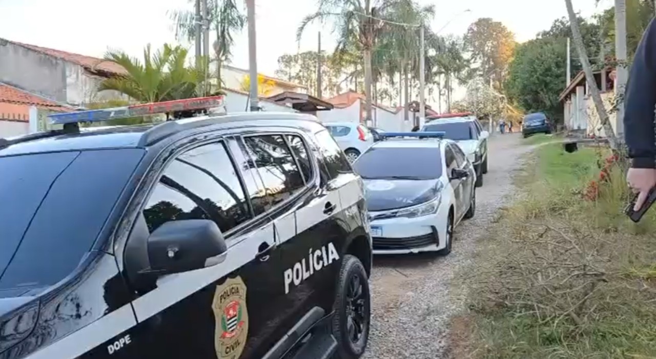 Polícia Civil realiza operação contra criminosos de SP suspeitos de fornecer armas e drogas para facções