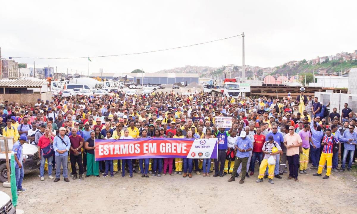 Trabalhadores da construção pesada deflagram greve na Bahia; mobilização prevê parada de obras do VLT e Fiol