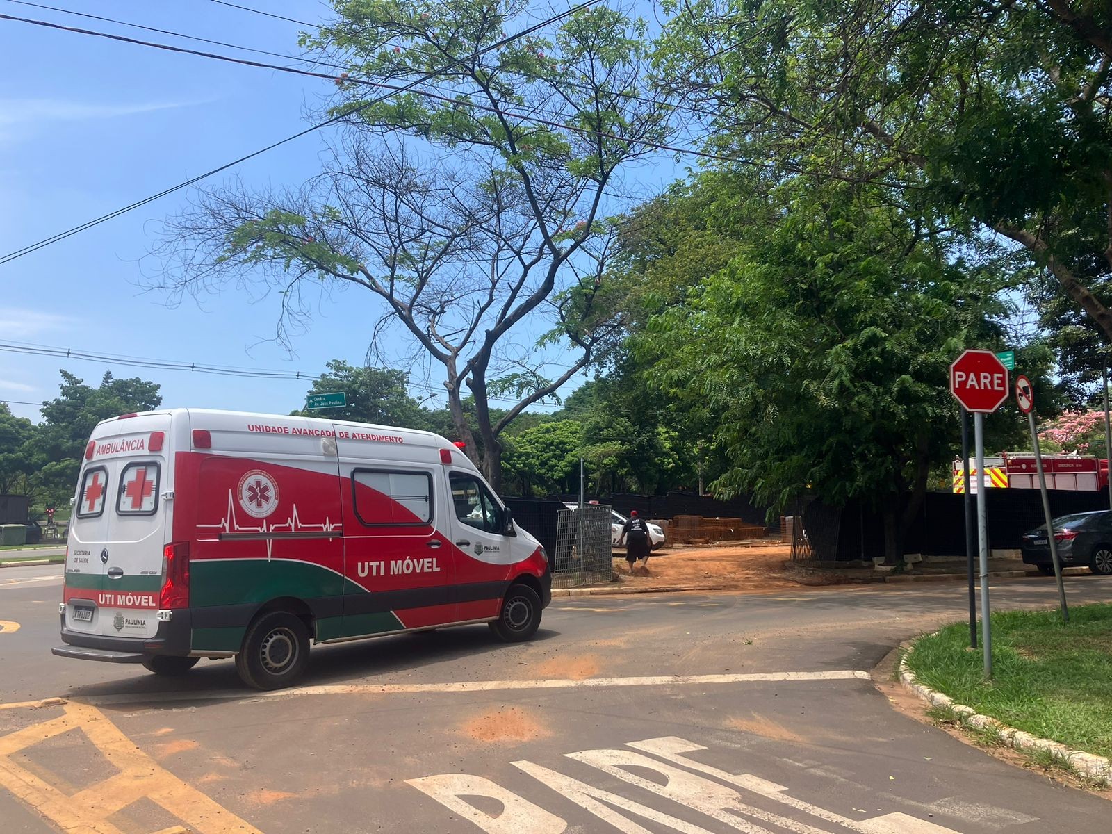 Homem morre soterrado em obra pública no centro de Paulínia