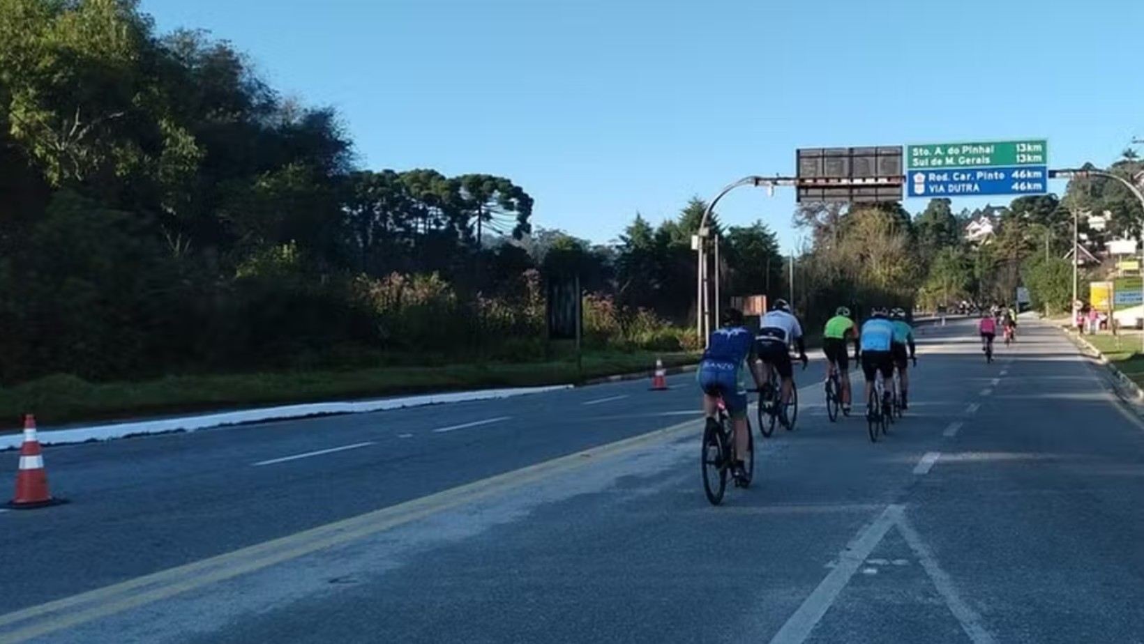 Rodovias de acesso a Campos do Jordão terão interdições no domingo para prova de ciclismo; veja mudanças