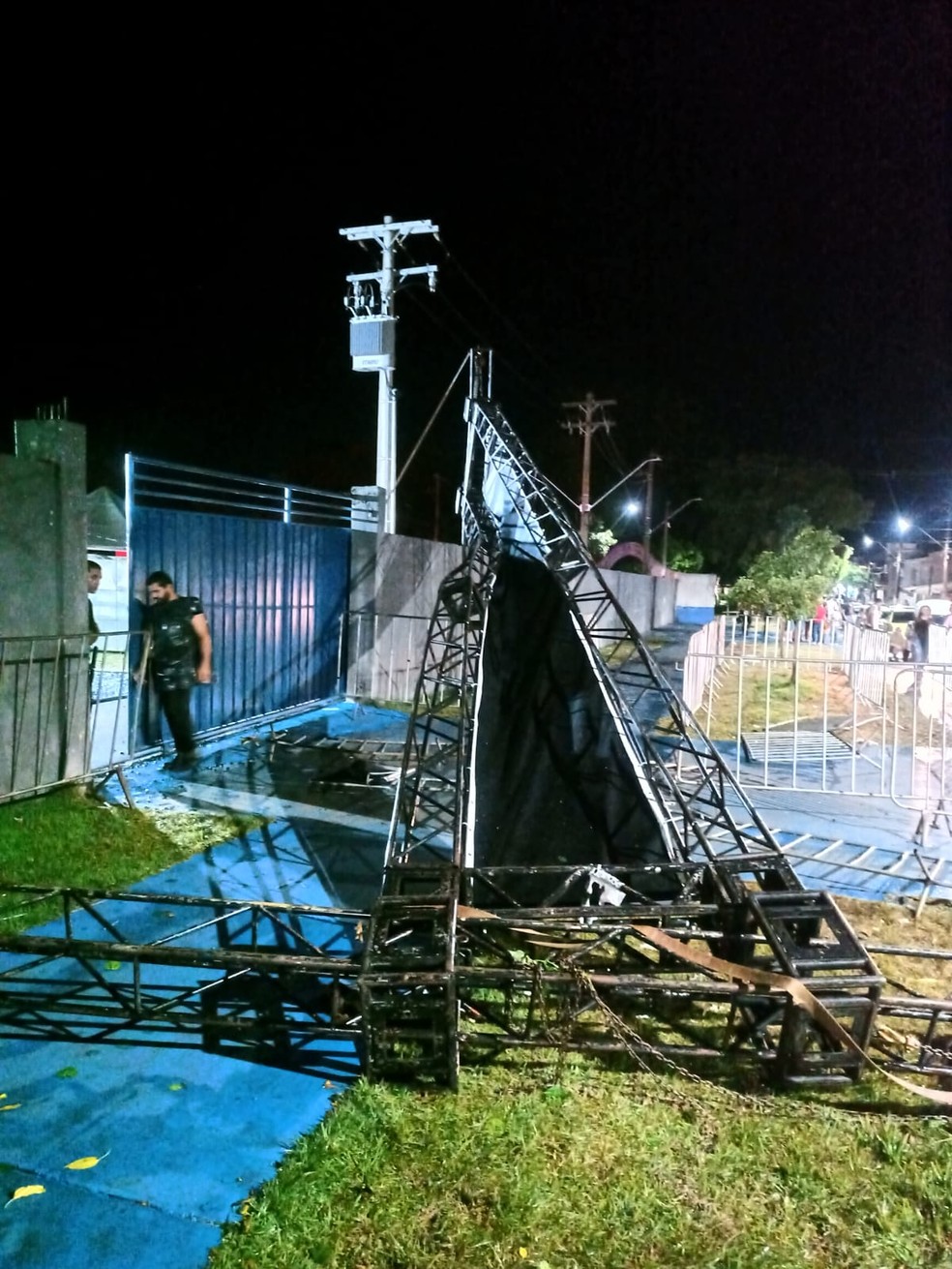 Tendas da Facita, em Taquarituba, foram destruídas por temporal — Foto: Redes sociais/Reprodução