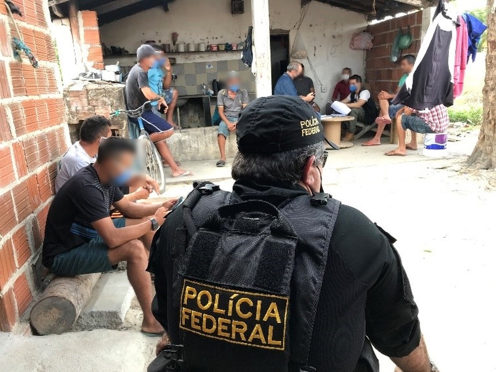 Operação fiscal resgatou 17 trabalhadores em situação de trabalho análogo ao de escravo em Itaitinga, na Região Metropolitana de Fortaleza (RMF), em 2021. — Foto: MPT/Divulgação