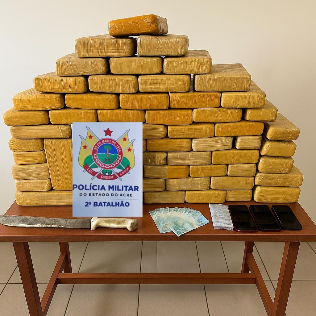 Quadrilha é presa suspeita de despachar droga com entregador de lanche no AC; PM apreendeu 77 kg de skank