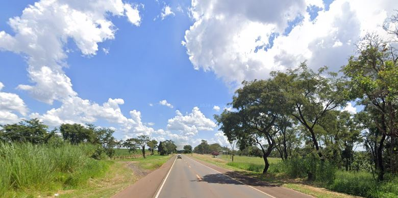 Homem de 41 anos morre após ser atropelado na Rodovia SP-215 em Ribeirão Bonito