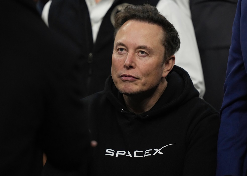 Elon Musk em imagem de mar&ccedil;o de 2025 &mdash; Foto: Matt Rourke/AP