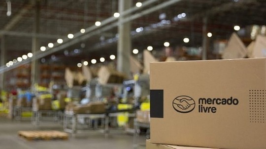 Fundador do Mercado Livre vai deixar a presidência da empresa em 2026 - A partir de 1º de janeiro, Marcos Galperin irá assumir como presidente executivo do conselho, um 'papel mais estratégico', informou a varejista. Novo CEO será o atual presidente da área de comércio da companhia, Ariel Szarfsztejn.