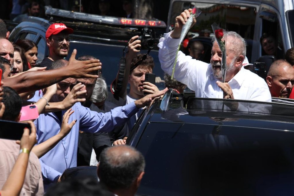 Lula diz que as pessoas deixam de votar no PT quando elevaram um milímetro  o padrão de vida delas, de aprendizado - Fato 360