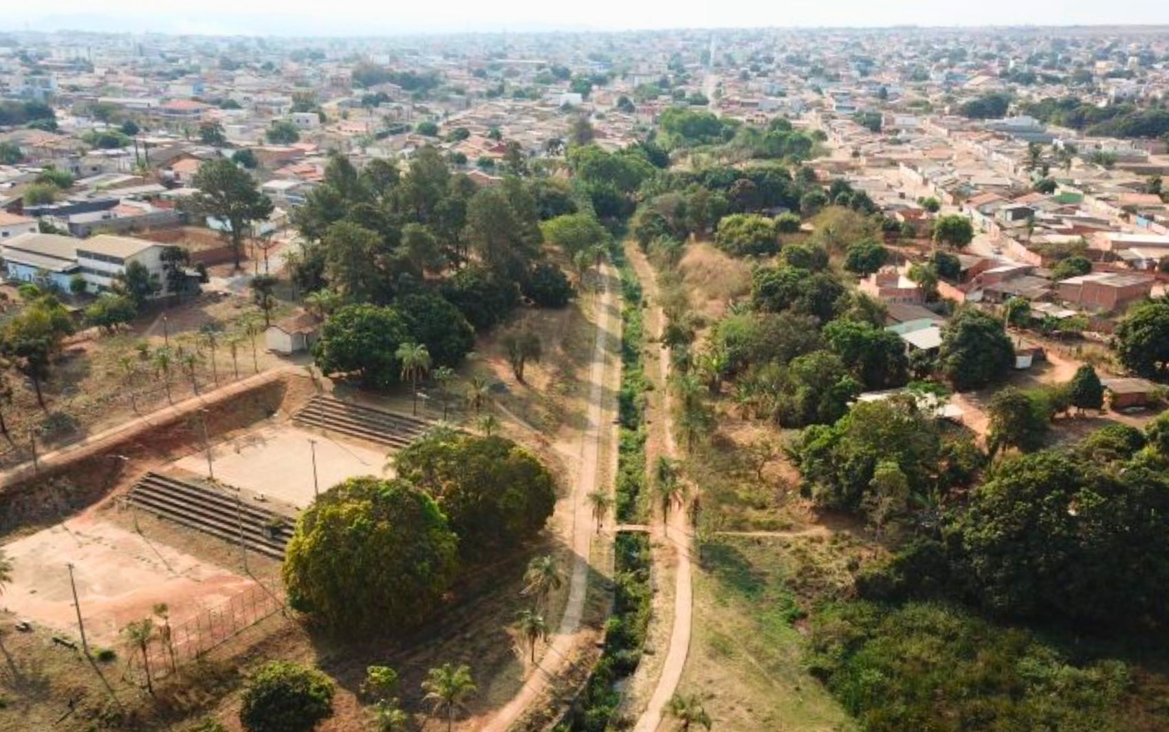 Prefeitura no Entorno do DF lança concurso com 1,2 mil vagas e salários de até R$ 9,5 mil