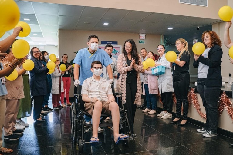 Paciente do primeiro transplante cardíaco pediátrico da Paraíba recebe alta: 'Exemplo de força'
