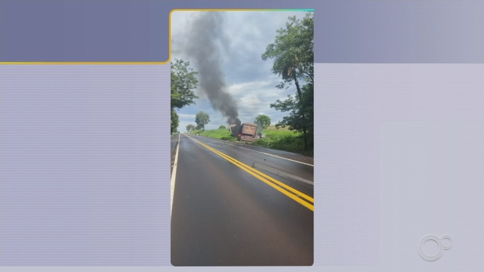 Acidentes em rodovias de São José do Rio Preto deixam quatro mortos em dia de chuva — Foto: Reprodução/TV TEM