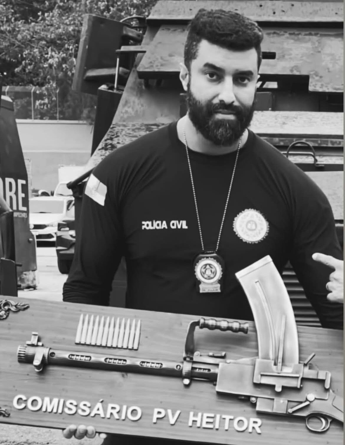 VÍDEO: criminosos atiram e matam policial em tentativa de assalto no Maracanã, Zona Norte do Rio