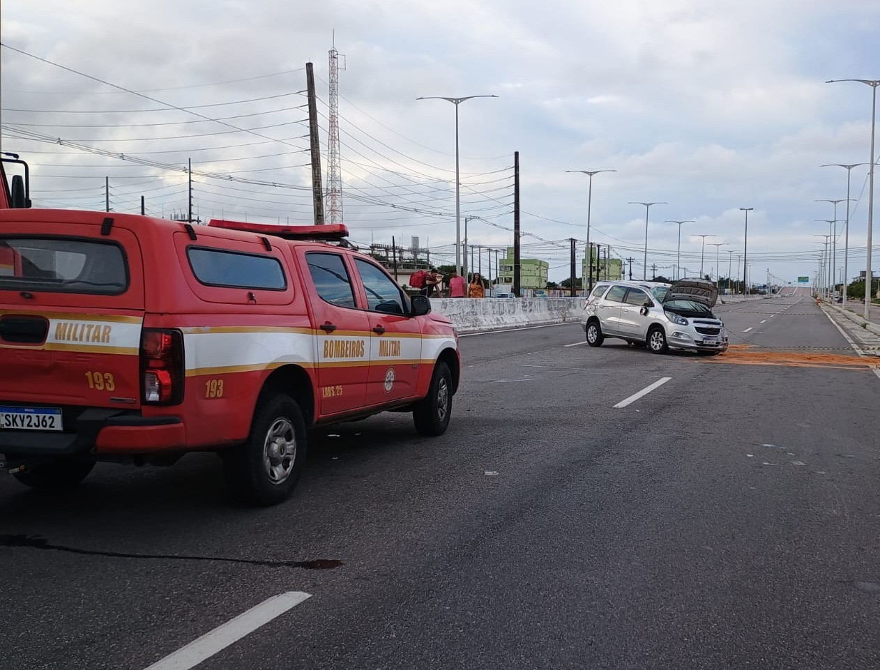 Acidente deixa uma mulher morta e outras cinco pessoas feridas na BR-230 em Cabedelo, PB