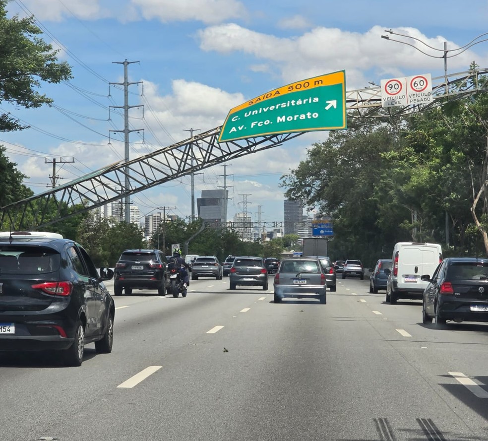 Marginal Pinheiros, na altura da Raia Olímpica da USP — Foto: Arquivo pessoal/César Soares