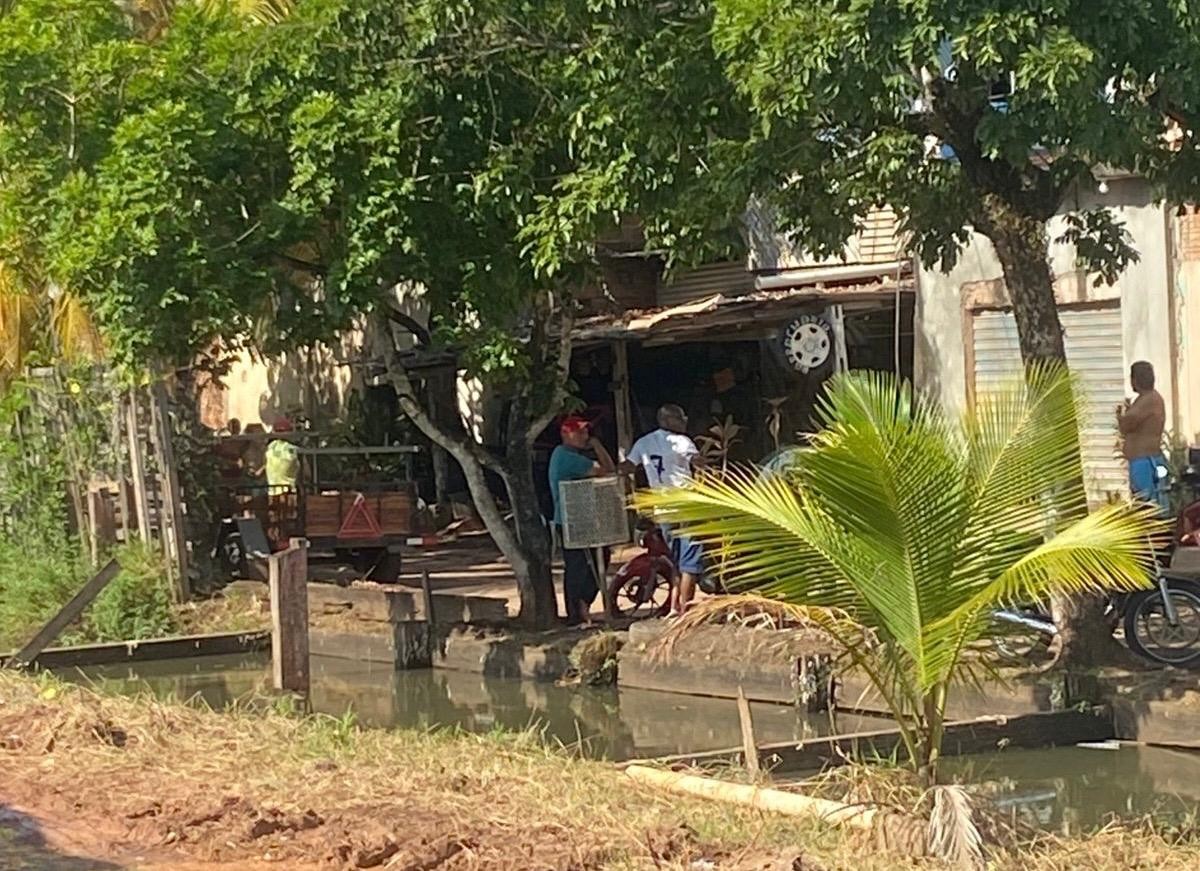 Homem é morto com tiros na cabeça e tórax no bairro Nova Esperança em Macapá 