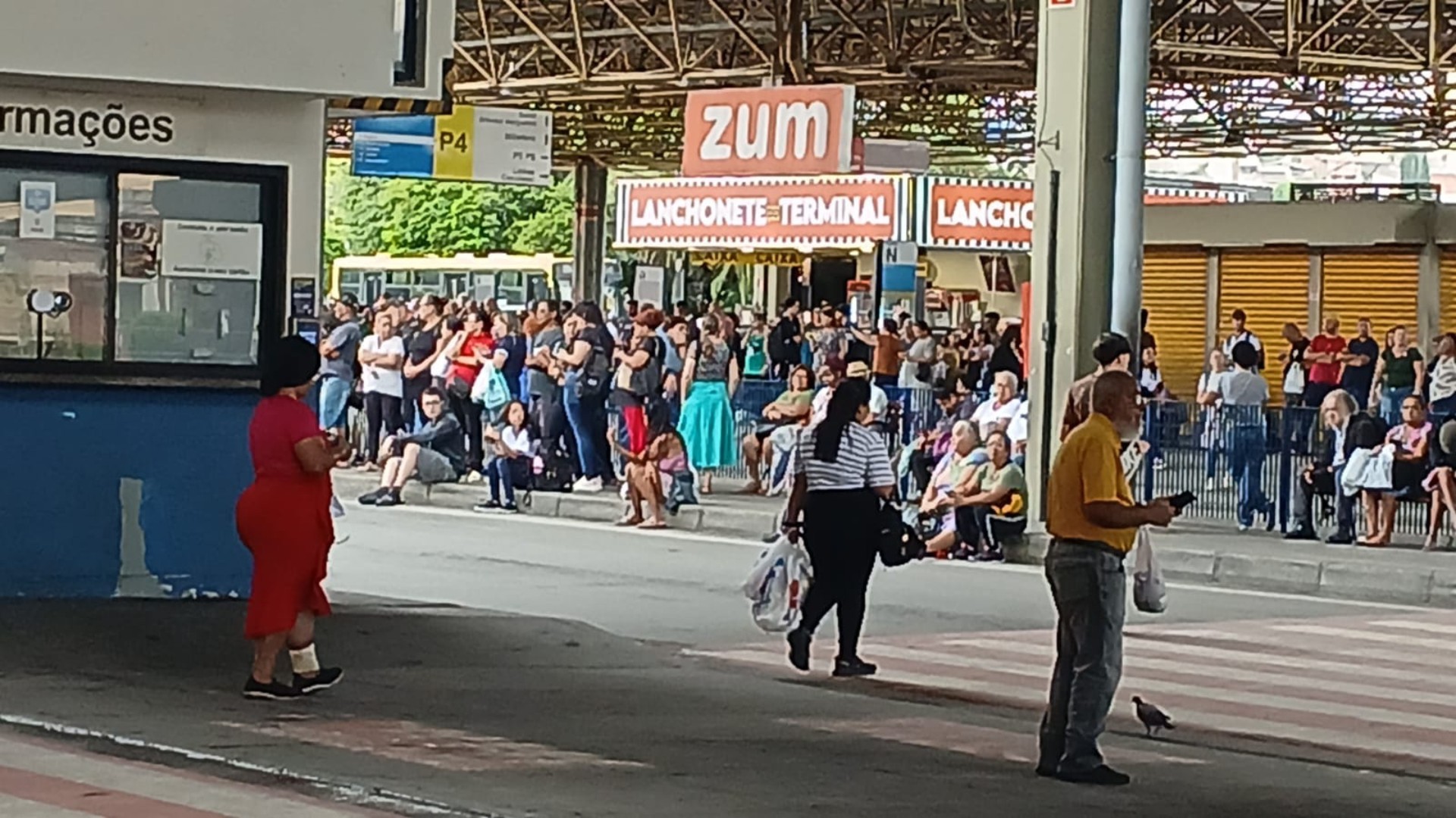 Pela 2ª vez em 3 dias, motoristas de ônibus fazem paralisação em Sorocaba