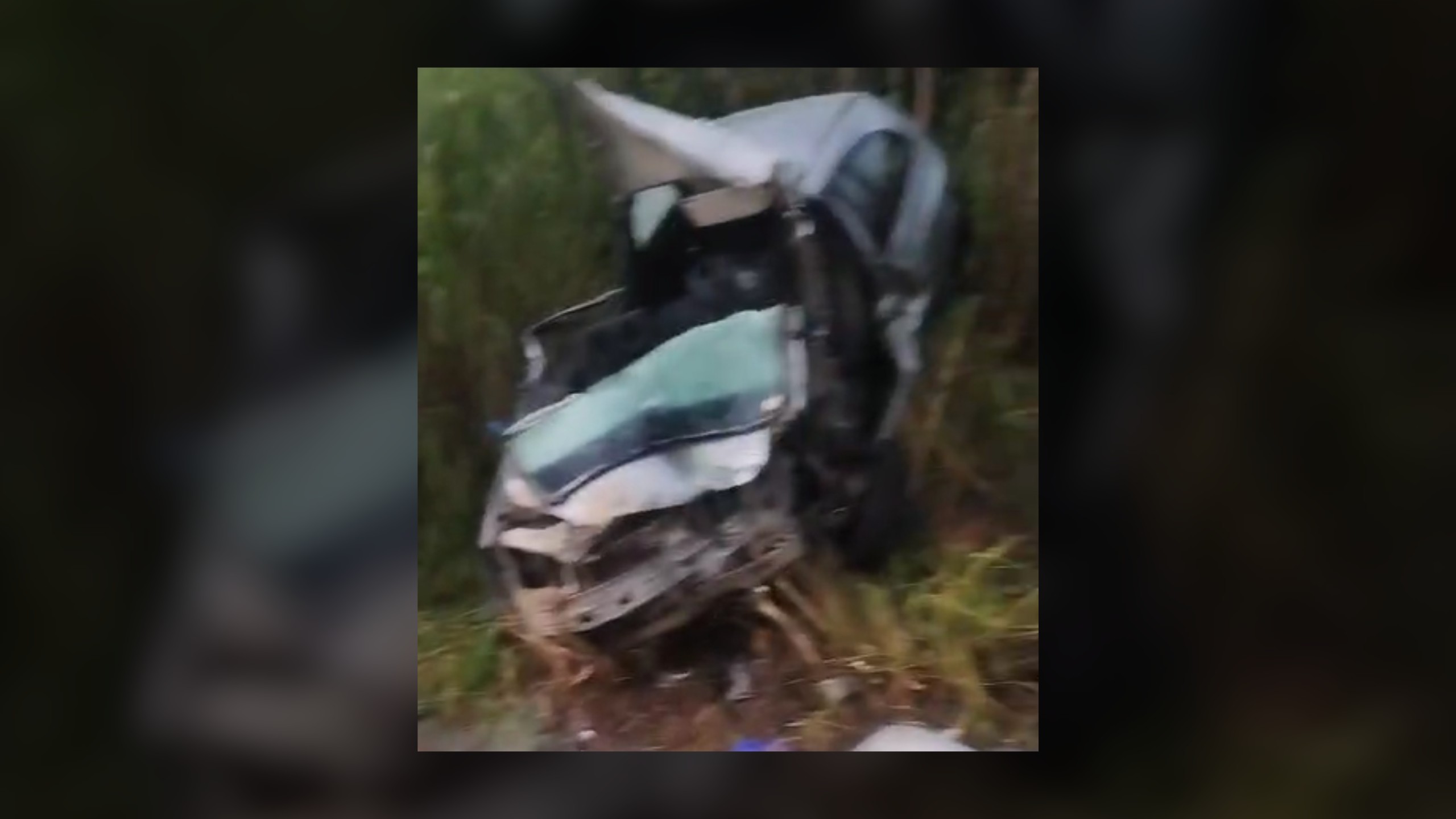 Acidente entre carro e caminhão deixa dois mortos e um ferido em Sorocaba