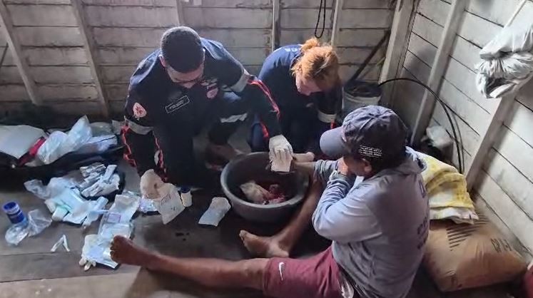 Dois homens são resgatados pelo GTA do AP após ataques de jacaré e búfalo em área rural do PA