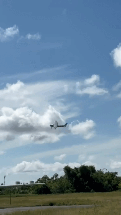 Vídeo mostra momento da queda de avião monomotor em Manaus