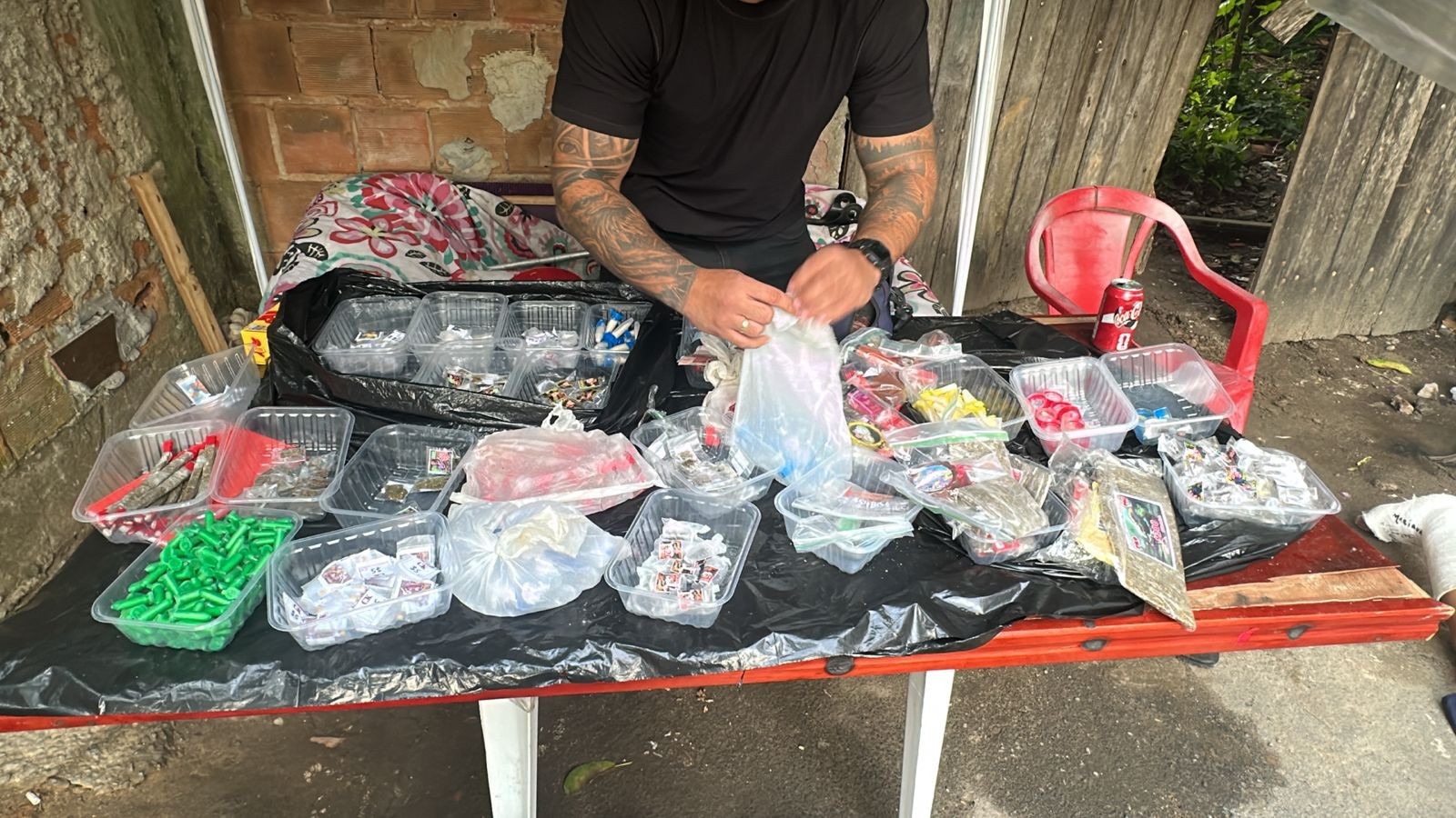 Adolescente é apreendido por tráfico de drogas em Angra dos Reis
