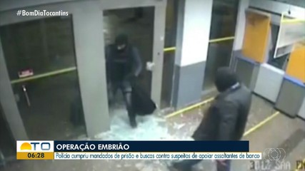 Polícia cumpre operação contra suspeitos de apoiar assaltantes de bancos