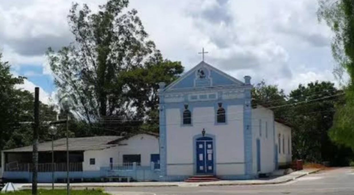 Homem mata companheira em MG, posta vídeo do corpo em redes sociais e morre após confronto com a PM