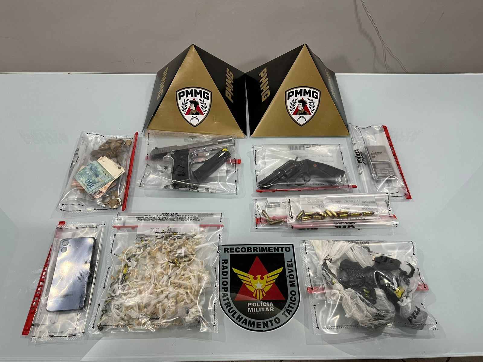 Polícia apreende cinco adolescentes durante operação em MG