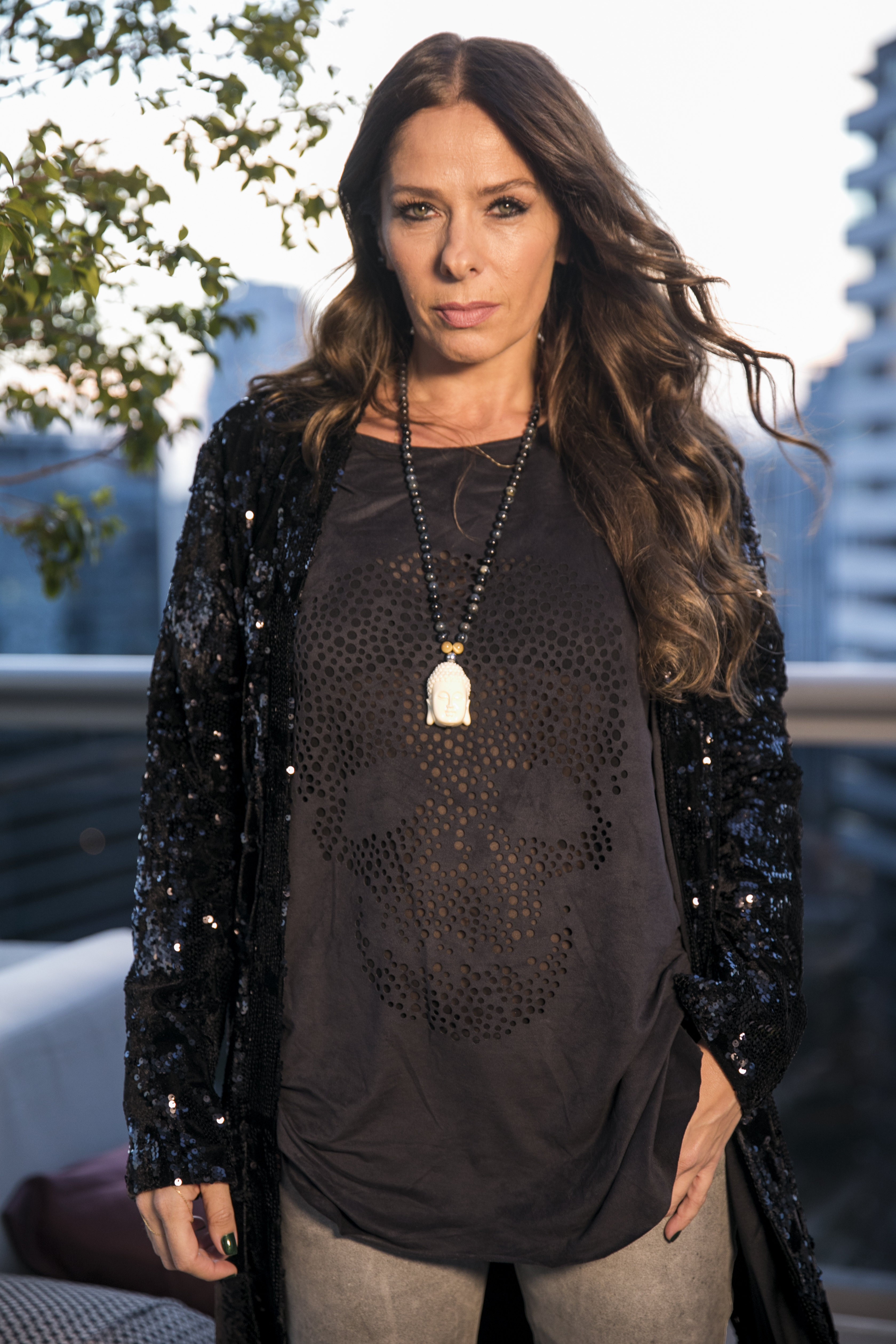 Adriane Galisteu estreia como vilã em 'O Tempo Não Para' e diz estar preparada para críticas: 'Não vou agradar a todos'