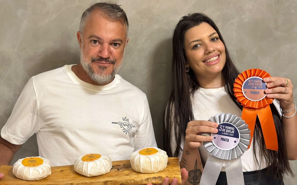Fabiano Dias Martins e Brenda Martins, produtores do queijo Bem Dito, em Piracanjuba, Goiás — Foto: Arquivo Pessoal/Fabiano Dias