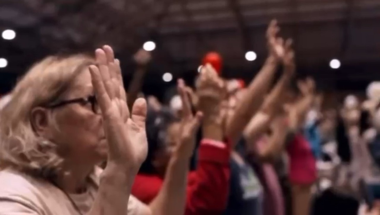 Como os artistas cristãos estão conquistando ouvintes e entrando no mainstream da música pop