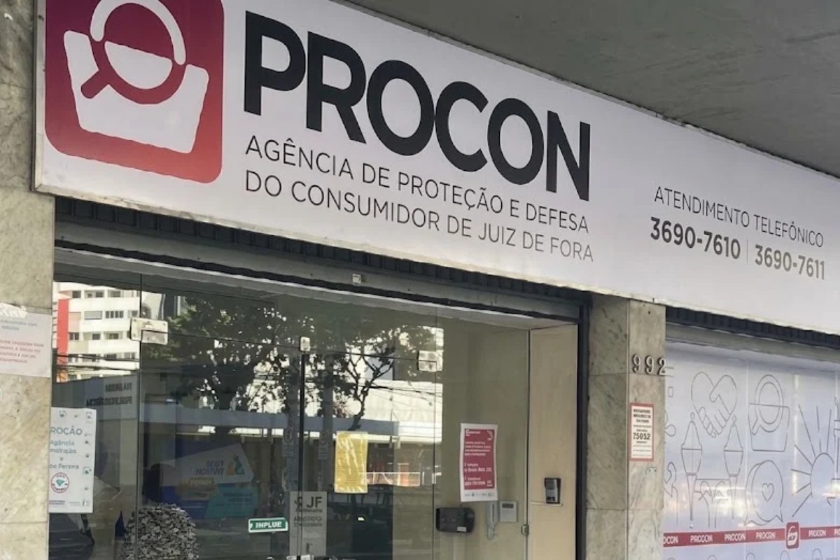 Empresas de telefonia e bancos lideram reclamações no Procon de Juiz de Fora no 1º semestre de 2026