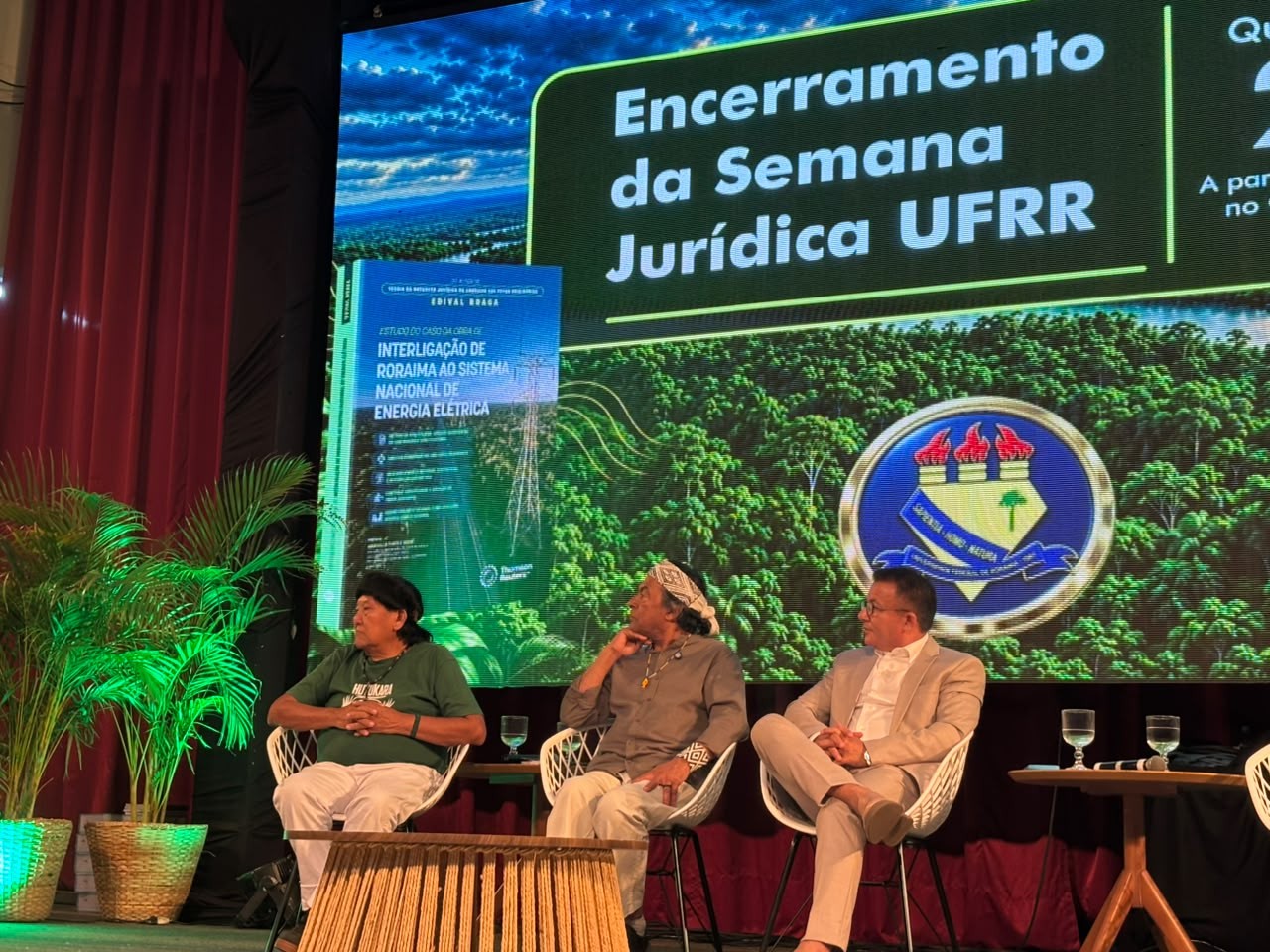 'Questionamos a ideia de desenvolvimento’, diz Krenak em lançamento de livros em Roraima