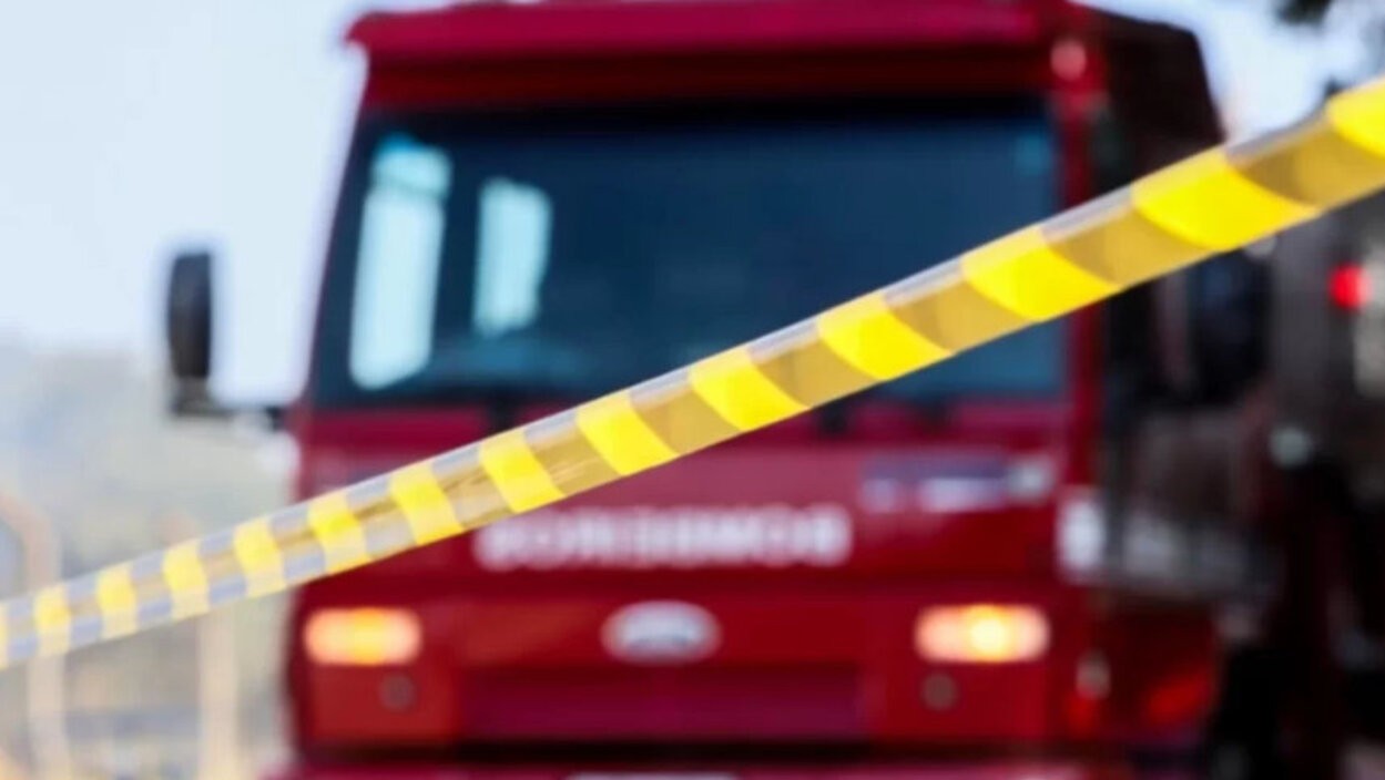 Bombeiros buscam por adolescente que desapareceu ao nadar em represa de Leme