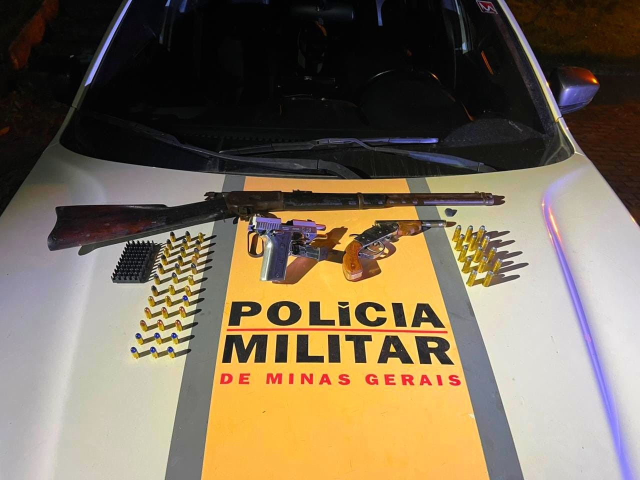 Três homens são presos com armas e munições na MGC-381, em Mantena