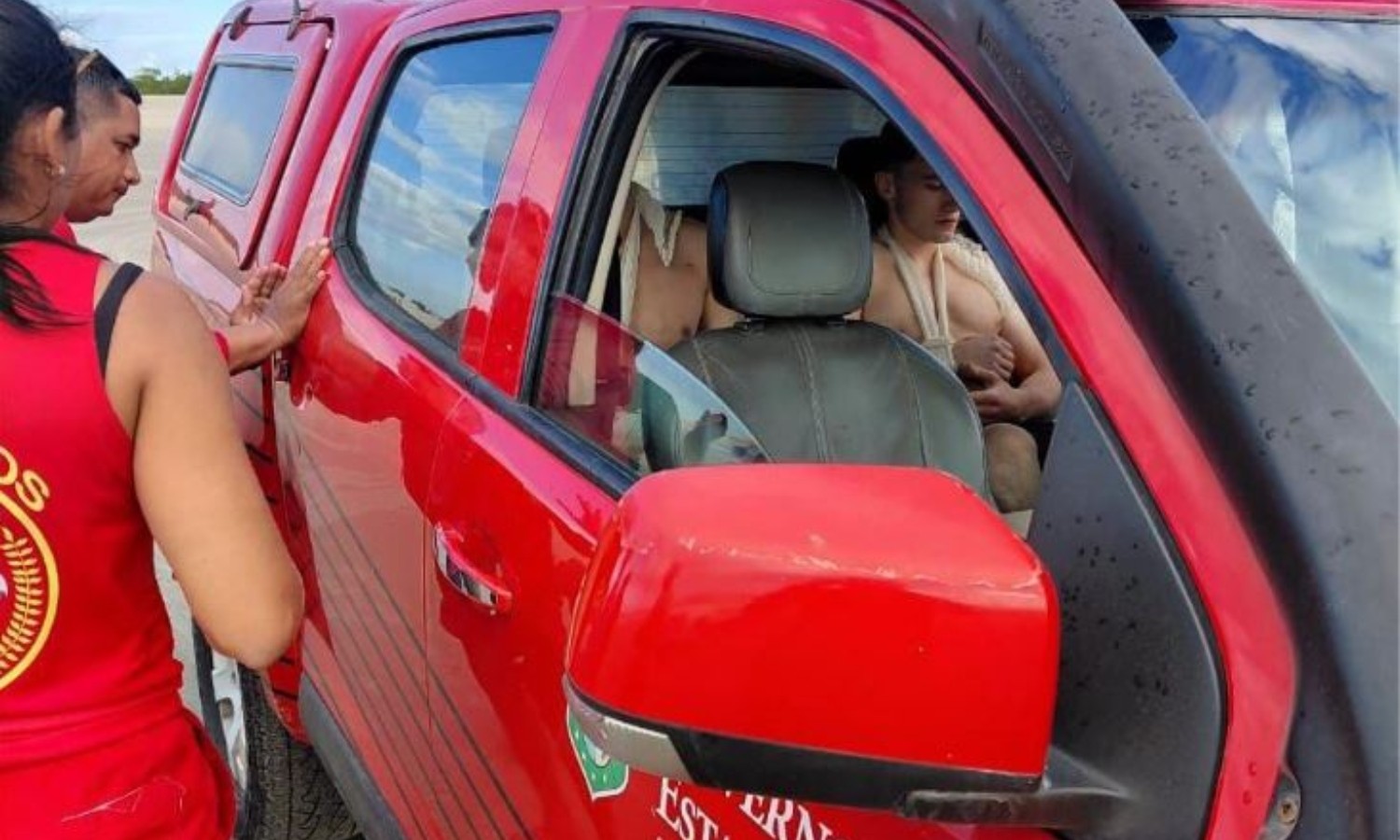 Jovens americanos ficam feridos em acidente com quadriciclo em Jericoacoara, no Ceará