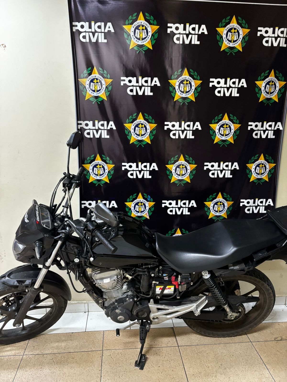 Operação contra manobras perigosas apreende motocicletas em Barra do Piraí