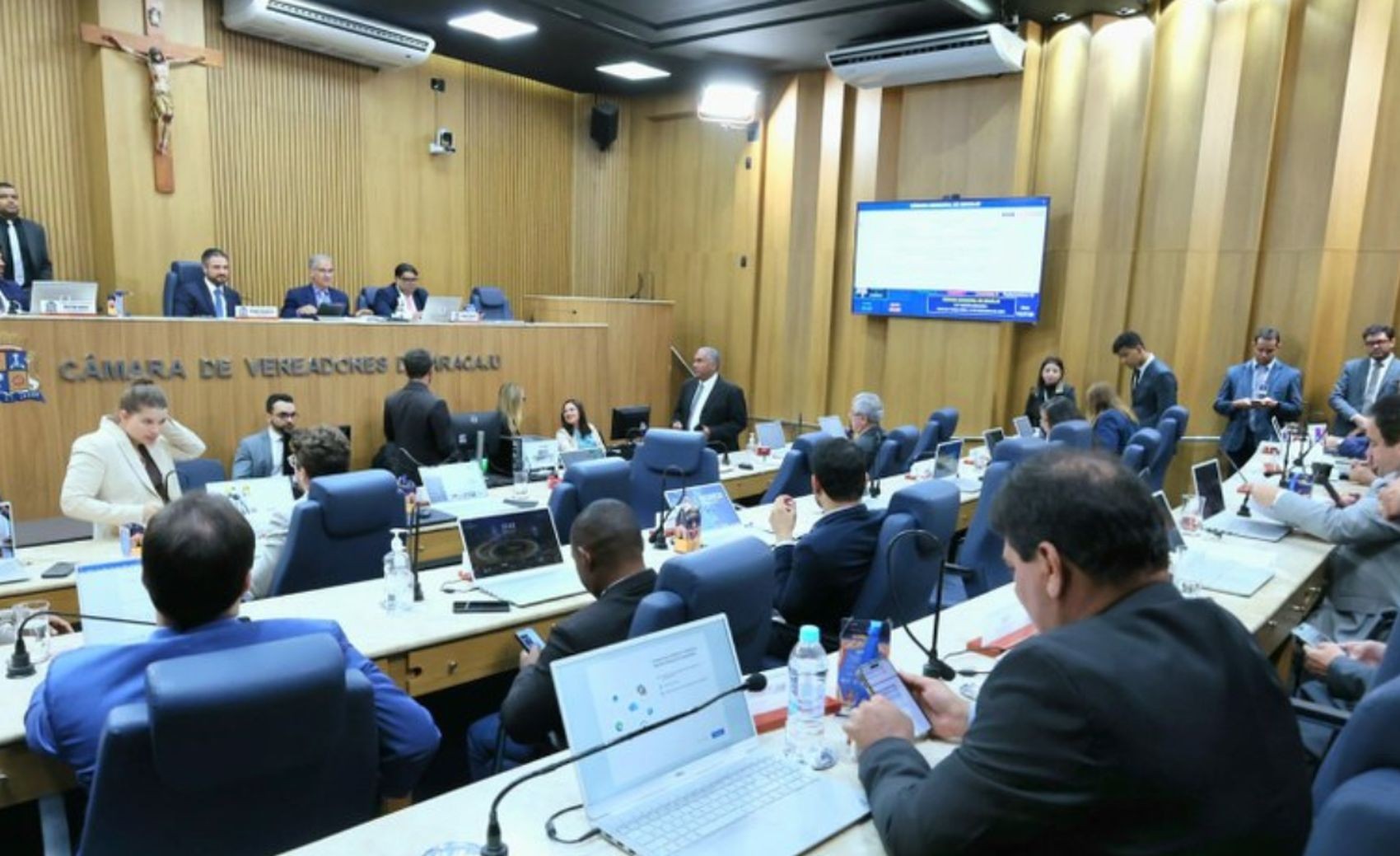 Vereadores de Aracaju aprovam emendas para Lei Orçamentária Anual 