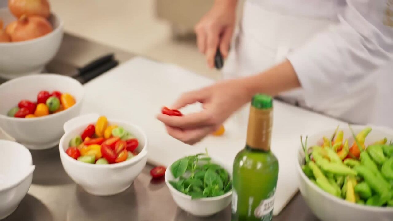 Ficção e realidade se misturam e o resultado é delicioso: chefs brasileiras da vida real criam menu degustação em novela a convite da Stella Artois