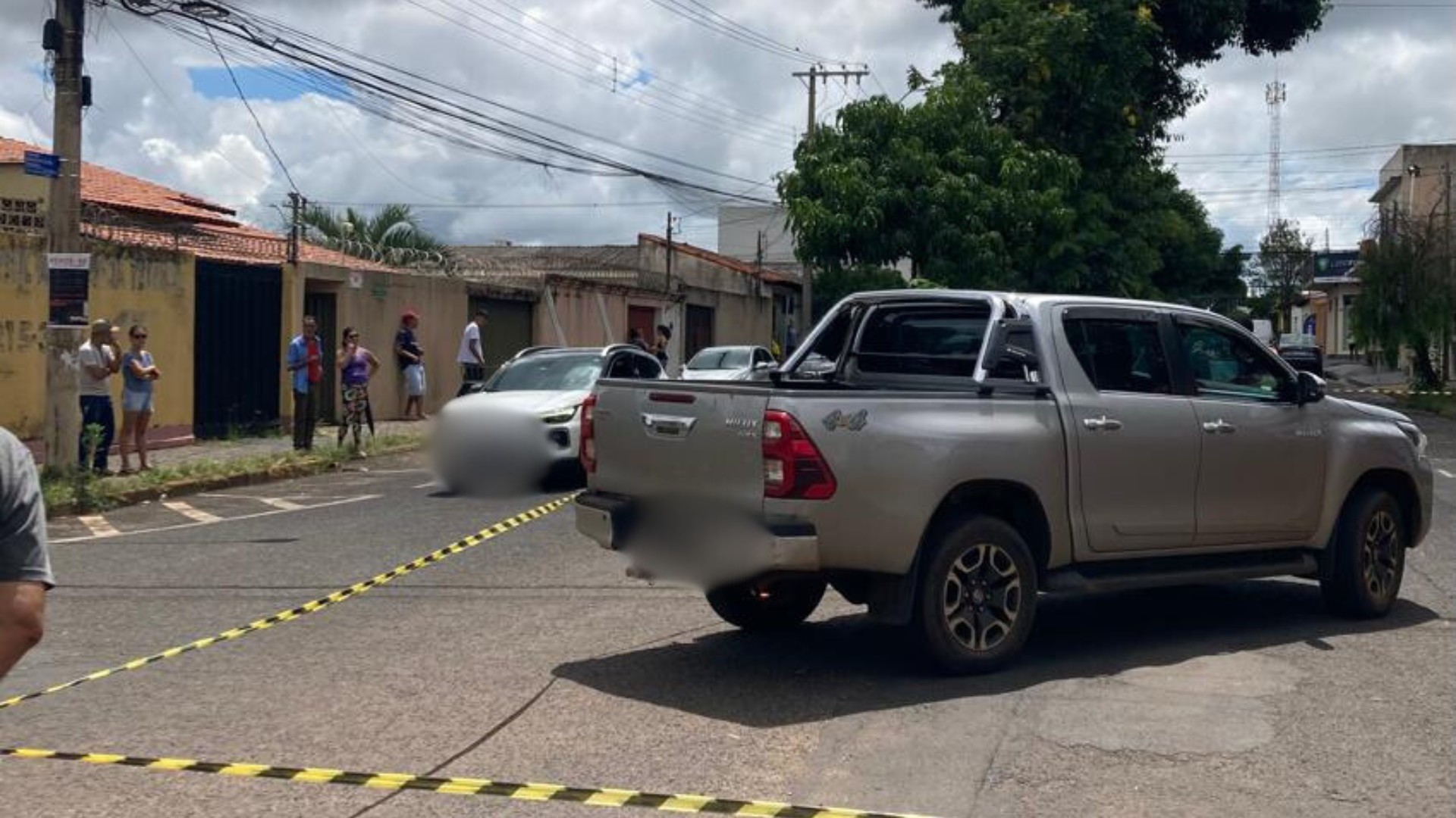 Mulher morre atropelada na Avenida Belarmino Cota Pacheco em Uberlândia