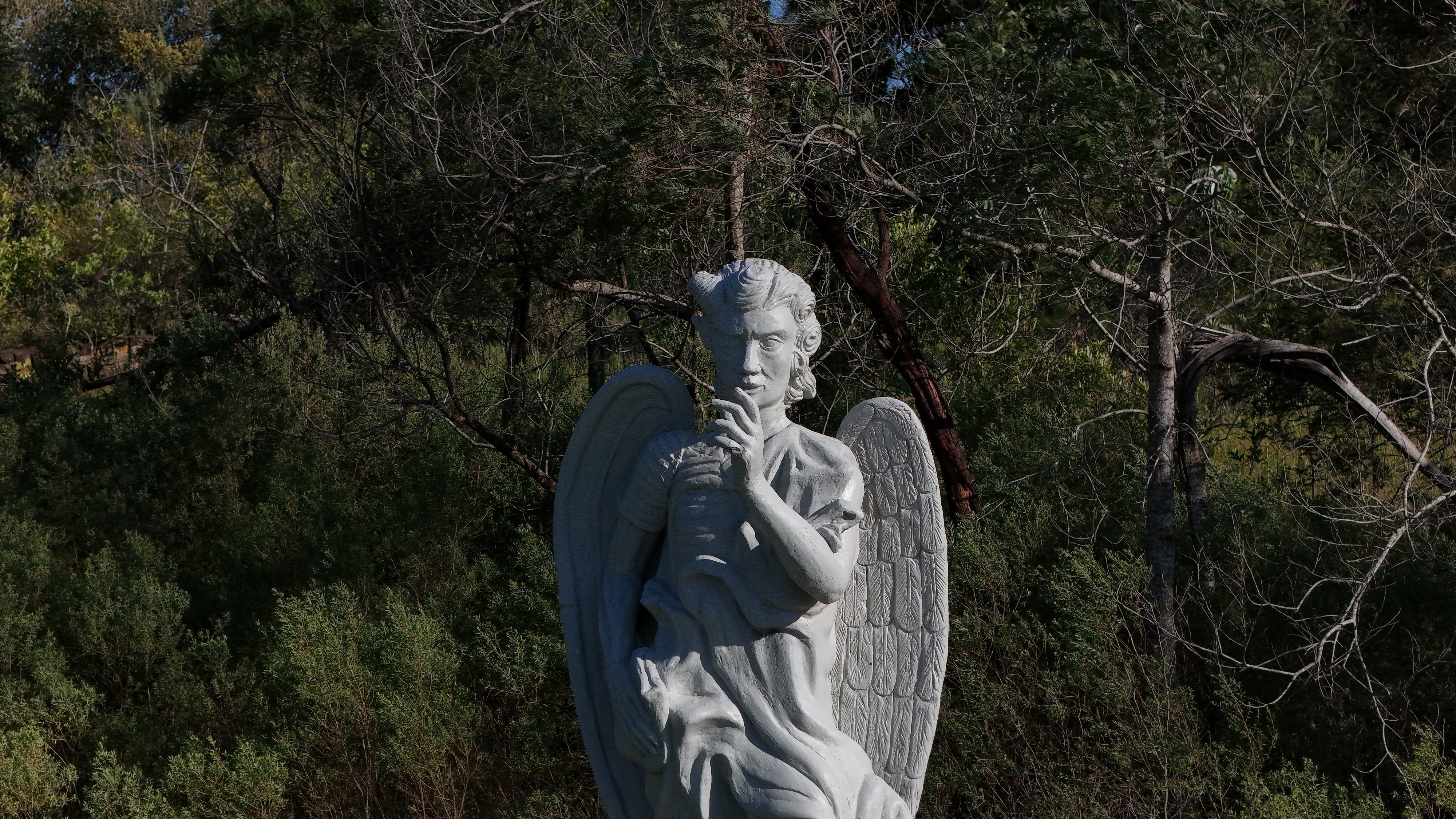 Como polêmica sobre estátua em templo fez crescer número de seguidores de Lúcifer no RS