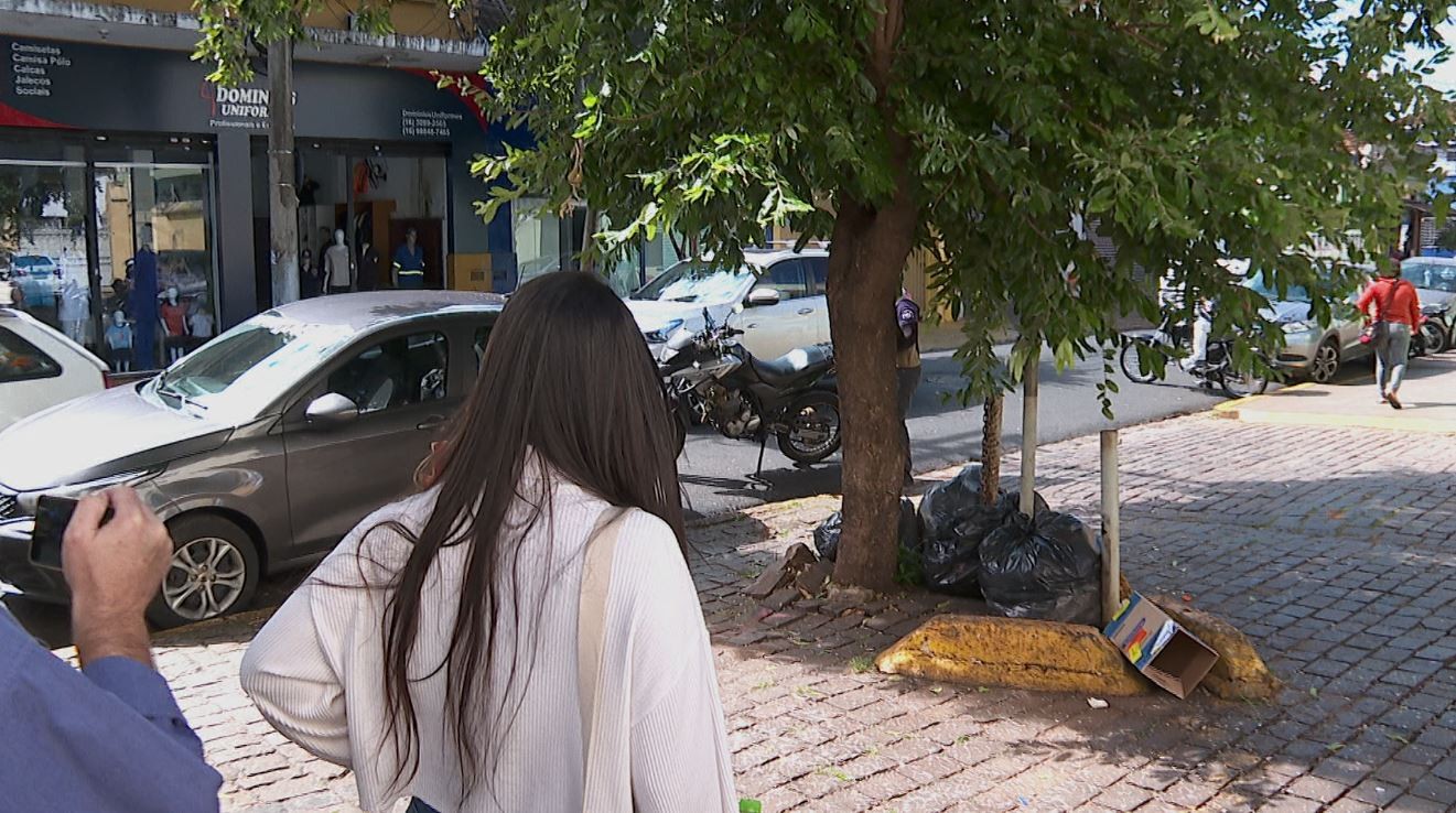 Amante de médico acusado de matar esposa envenenada pede autorização à SAP para visitá-lo na cadeia