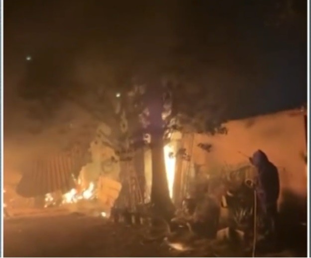 Incêndio destrói casa no bairro Vila Nova em Cosmópolis 