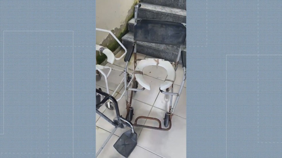 Cadeias de rodas sujas e enferrujadas — Foto: Reprodução/TV Globo