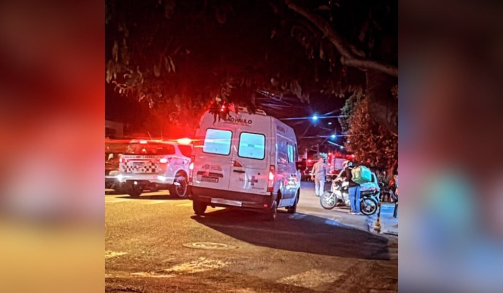 Atropelamento em Presidente Venceslau deixa dois feridos — Foto: Victor da Matta/Reprodução