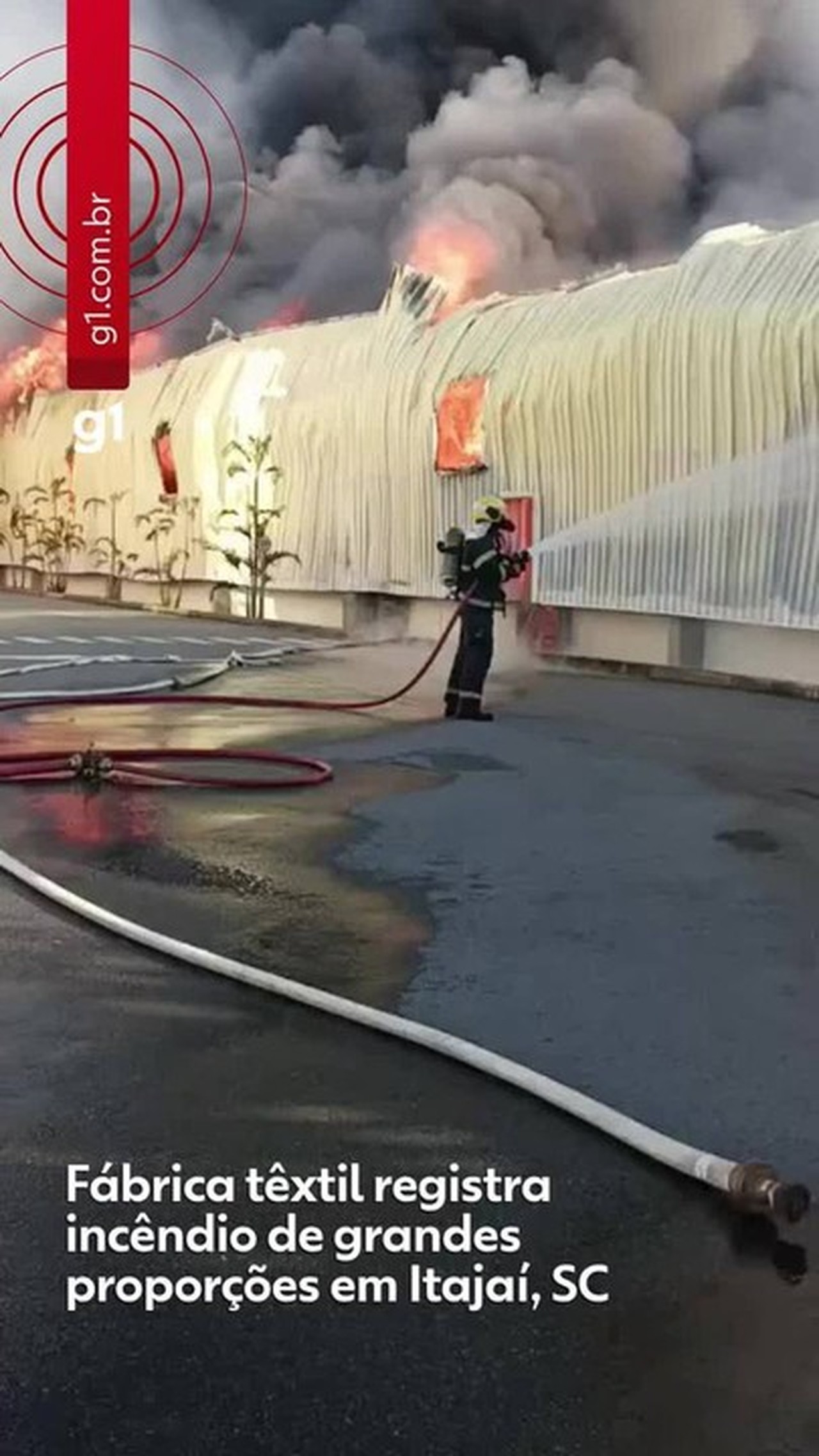 Fábrica de um dos maiores conglomerados de moda do país registra incêndio de grandes proporções em SC
