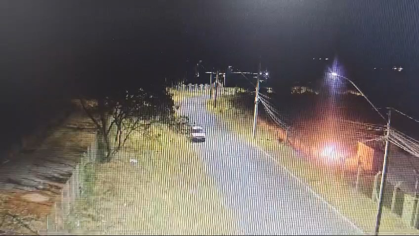 VÍDEO: Homem usa gasolina para limpar terreno de empresa e causa incêndio em área de preservação ambiental em MG