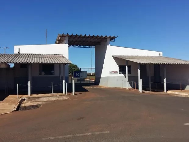 Polícia investiga fuga de detento em prisão de regime semiaberto em Iaras