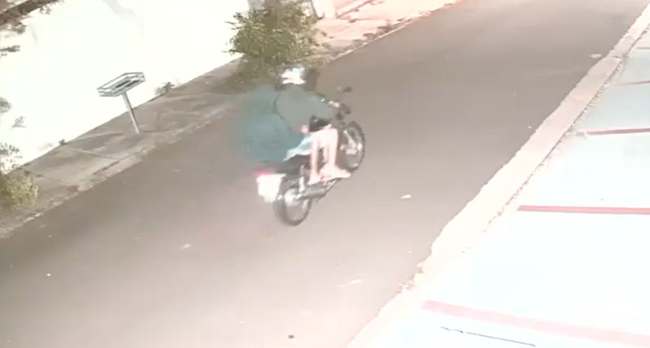 Adolescente acumula envolvimento em furtos de 4 motos e mãe apela às autoridades para ‘providências’ sobre o filho