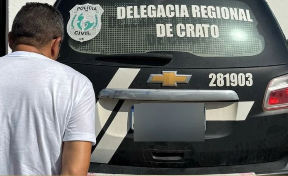 Coordenador pedagógico é preso por suspeita de assediar criança de 11 anos no Crato. — Foto: Polícia Civil/ Divulgação