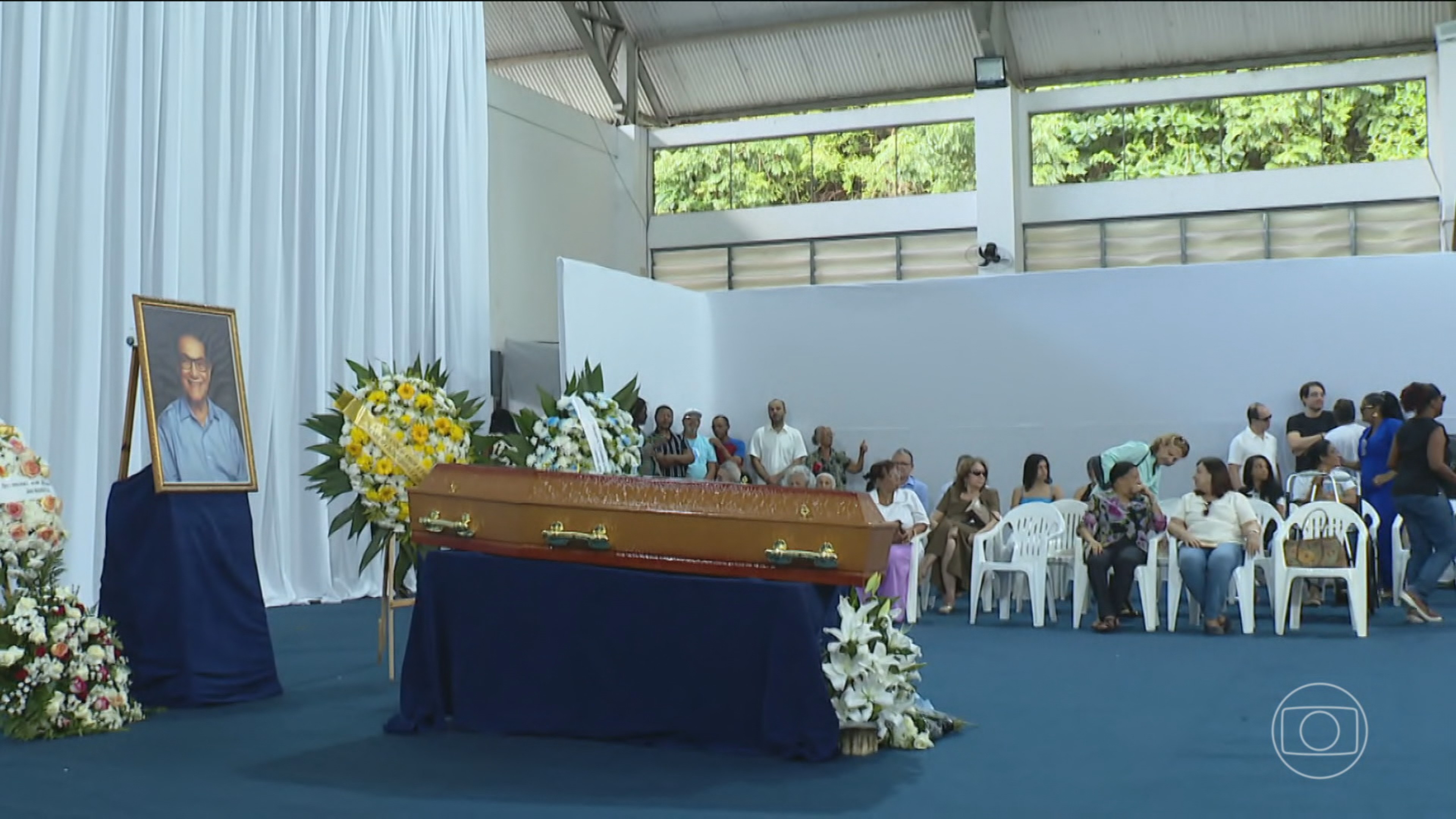 
Velório de Divaldo Franco tem caixão fechado após último pedido do líder religioso; enterro será na quinta em Salvador